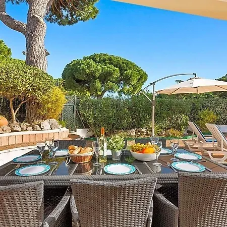 Sleeps 8 With Pool And Air Con Cavacos