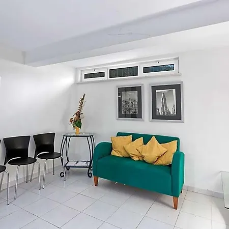 Villa Sleeps 8 With Pool And Air Con Cavacos